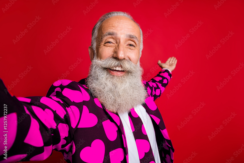 Wall mural Self-portrait of his he nice attractive glad cheerful cheery friendly hospitable white-haired man cherub amour inviting date meet isolated on bright vivid shine vibrant red color background