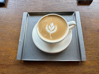 머그잔에 담긴 커피