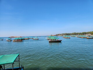 Obraz premium Malvan, Maharashtra India - January 28 2025: Sindhudurg Fort Ferry Point
