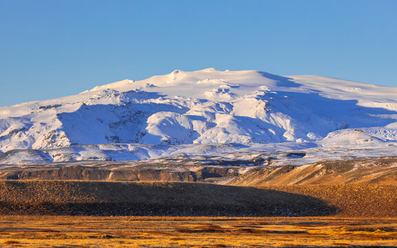 Volcano and glacier Eyjafjallaj&ouml;kull on Icelands south coast on a beautiful winter day