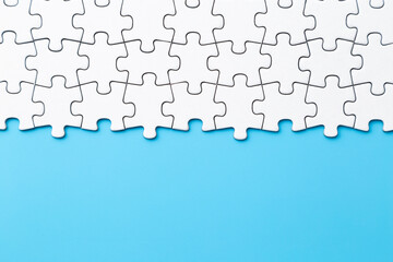 青背景に無地のジグソーパズル