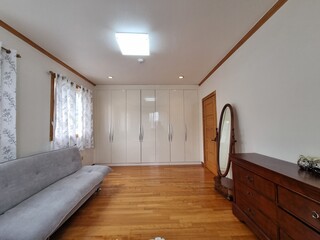 Antique and comfortable bedroom room