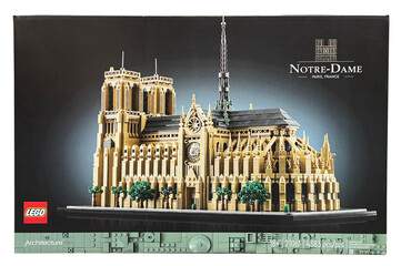 Obraz premium Notre Dame cathedral lego set.