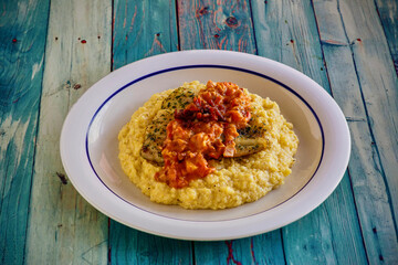 pan seared grouper with smoked gouda grits and tomato bacon 'jam'