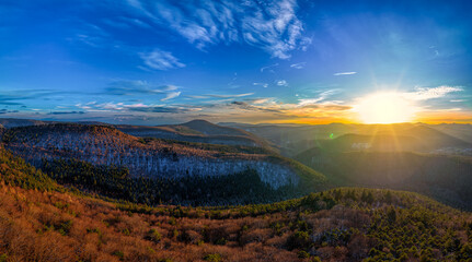Wonderful panoramic view of the Palatinate Forest from the Hirzeck Bobenthal vantage point.