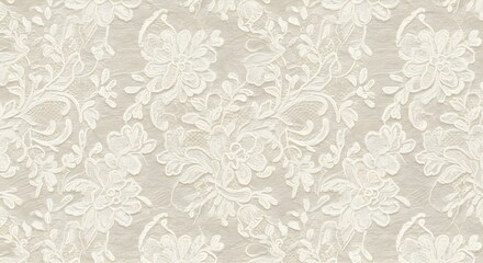 Un fondo texturizado que presenta intrincados motivos florales de encaje blanco sobre una superficie beige suave. El encaje tiene un diseño delicado