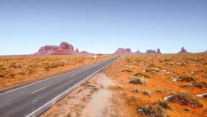 the road to the mountains