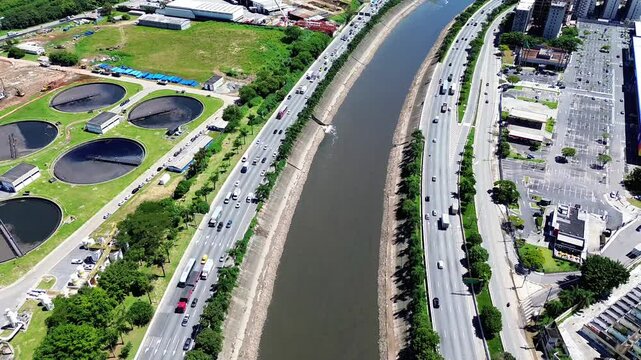 Marginal Tiete, the most important avenues in S&atilde;o Paulo