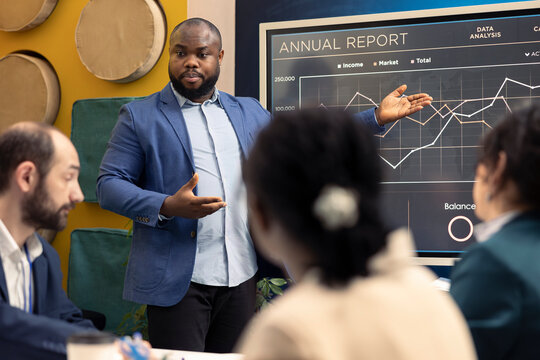 Executive board sharing important details for project planning, briefing session to present insight for coworkers. Shareholders making decisions for business development, communication strategies.