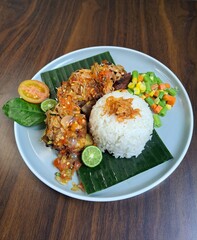 Rib Fried Dabu-dabu with mix vegetable and cooked rice