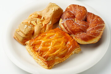 菓子パン　惣菜パン