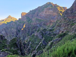 Rugged landscape of Madeira, featuring deep valleys and steep cliffs, hike from pico do arieiro to pico ruivo