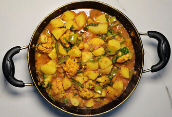 Delicious Aloo Gobi Curry in Pan