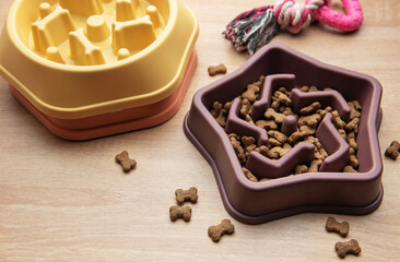 Slow feeding bowl preventing gulping and improving digestion in dogs