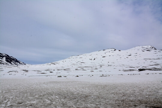 Paysage enneig&eacute; sur le plateau de Hemsedal en Norv&egrave;ge