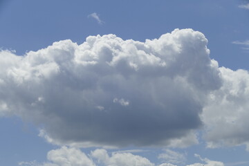 Weisse Quellwolken, Blauer Himmel, Deutschland