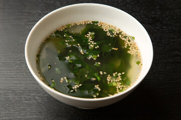 ワカメスープ