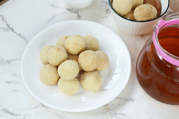 Delicious Homemade Kastengel Cookies with Tea