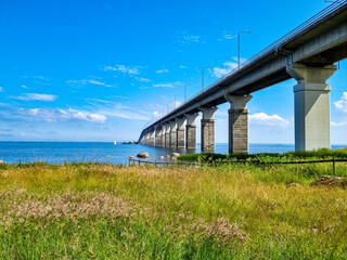 Die 6 km lange Ölandbrücke vom Festland aus betrachtet, Kalmar, Südschweden