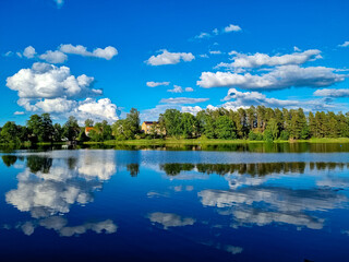 Der See Linneasjön in Nybro, Südschweden