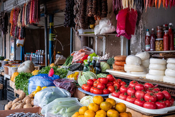 Kiosk Altstadt von Tbilissi mit frischen Lebensmitteln