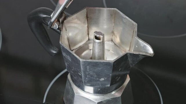 Craft the perfect stovetop coffee with a step-by-step guide that brings out rich flavors.