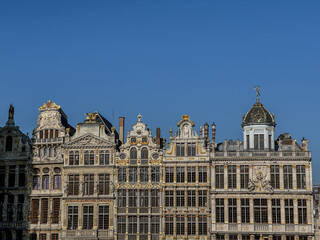 Fototapeta premium Historical buildings along Grand Place in central Brussels, Belgium