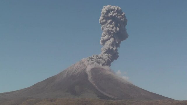 Powerful explosive activity from Momotombo volcano in Nicaragua.