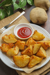 手割りタイプのフライドポテト