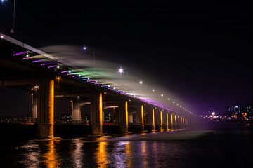 Obraz premium 반포대교 무지개분수