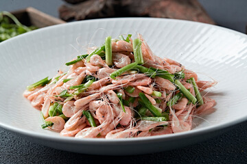 Flavorful Scallion Salted River Prawns