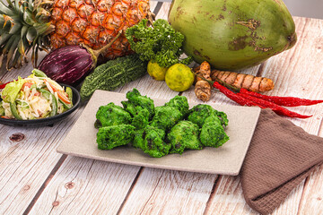 Indian green chicken mint tikka