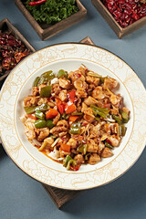 Xinjiang style gourmet pepper roasted chicken with noodles