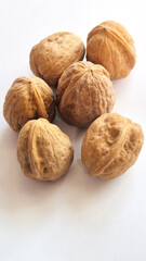 피호두 껍질 있는 호두