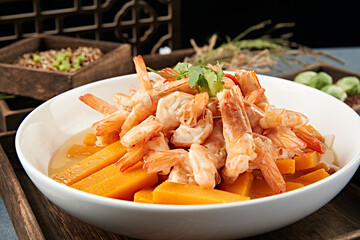 Braised king prawns in pumpkin soup