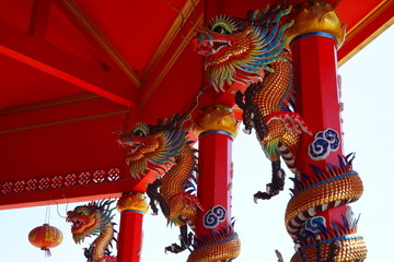 chinese dragon statue