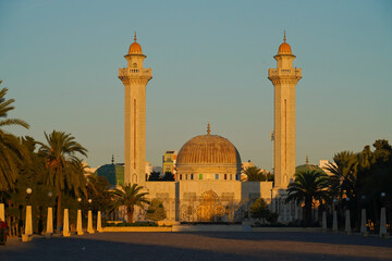 La Moschea e il Mausoleo di Bourguiba, leader della lotta per l'indipendenza e fondatore della...