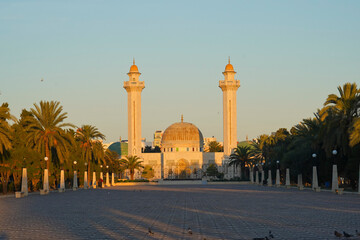 La Moschea e il Mausoleo di Bourguiba, leader della lotta per l'indipendenza e fondatore della...