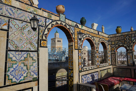 La medina di Tunisi, Patrimonio dell'umanit&agrave;,UNESCO, intrico di vicoli animati da negozi di spezie e artigianato, nasconde alcuni edifici di grande pregio storico ed architettonico,Tunisi city,, Tunis
