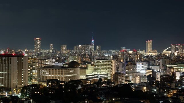 福岡市中心部の夜景のタイムラプス映像（ズームイン）