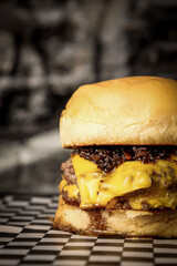 Hamburguesa triple carne con queso