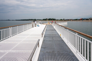 Obraz premium （とやまビューポイント）富山県 黒部市 海岸の風景 7月 