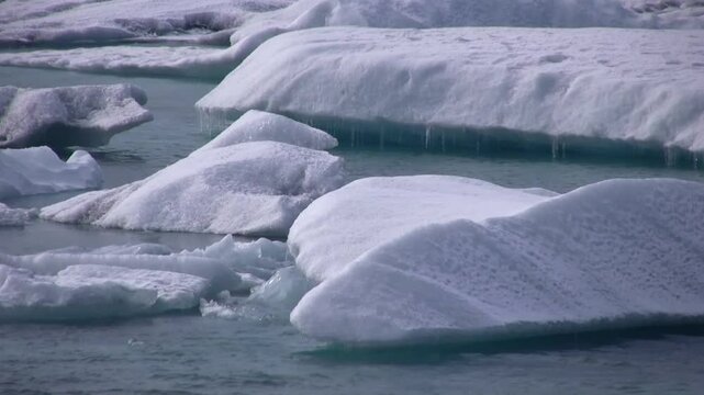 Gletscherlagune, Eissee mit Eisbergen, J&ouml;kuls&aacute;rl&oacute;n in Island