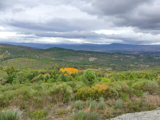 Obraz premium Mountain landscape in Autumn
