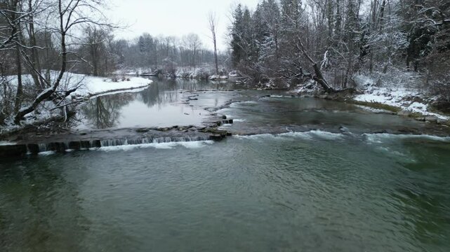 Die Mangfall, renaturierter Fluss in Bayern