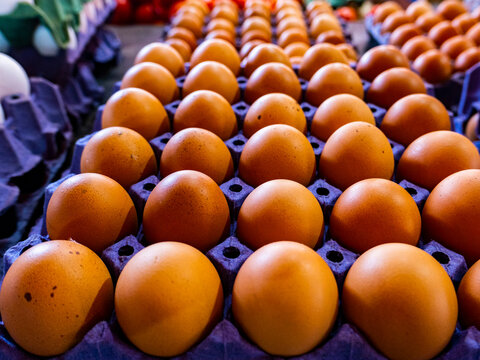 Cartela de Ovos na feira mercado
