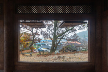 Fototapeta premium the floor and windows of a traditional Korean house