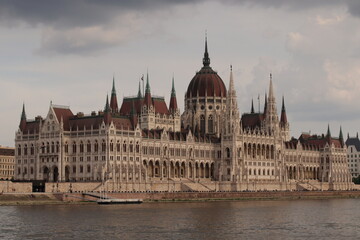 Fototapeta premium hungarian parliament building