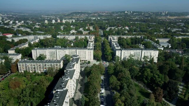 Krak&oacute;w, Nowa Huta, plac Centralny imienia Ronalda Regana. Socrealistyczny układ urbanistyczny. Polska