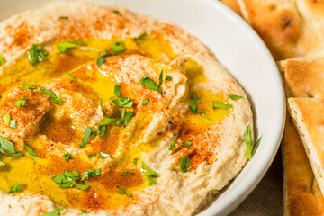 Homemade Creamy Mediterranea Chickpea Hummus